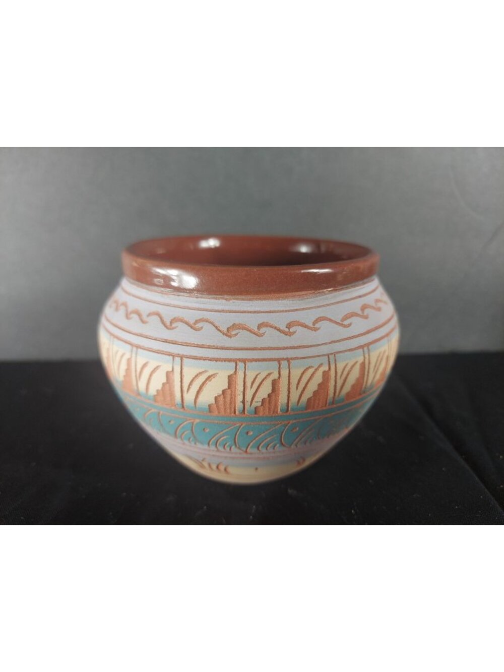 Signed Navajo Pottery Vase 3"